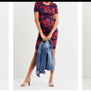 A Pea in the pod LUXE SIDE RUCHED MATERNITY DRESS